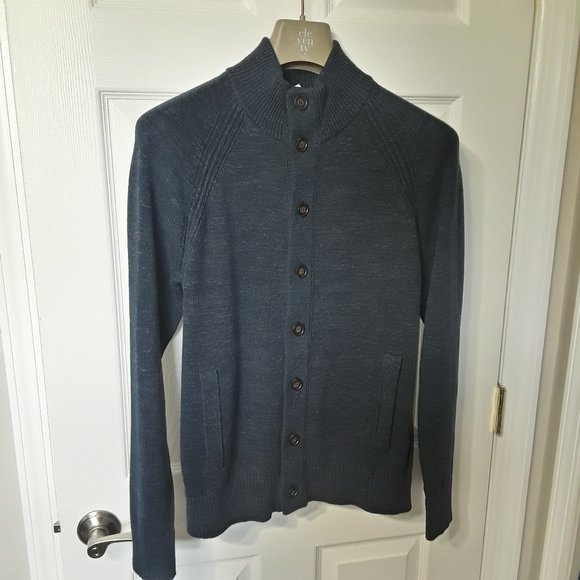 Banana Republic Organic Cotton Cardigan - Picture 5 of 7